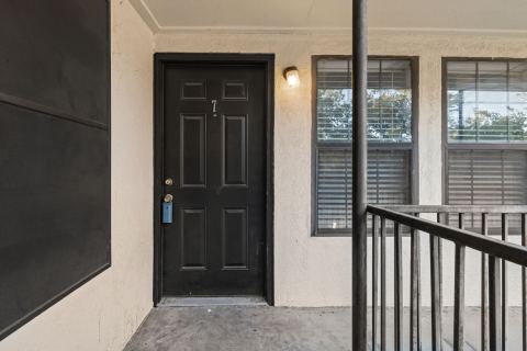 1108 N Elm Street 7, Denton