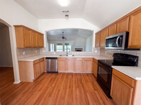 324 Cascade Drive, Red Oak, TX 75154 — photo 2