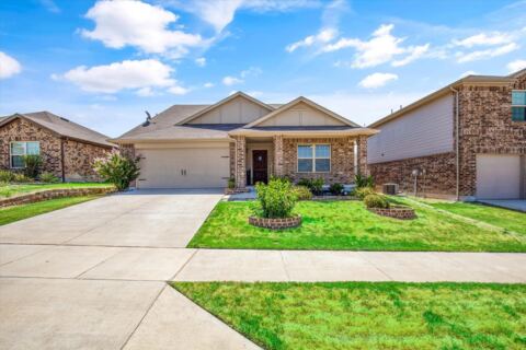 2929 Spotted Fawn Drive, Fort Worth