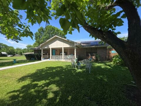 900 S 8th Avenue, Teague, TX 75860 — photo 2