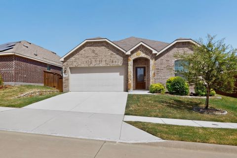 11609 Silver Queen Drive, Aubrey