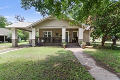 600 Elm Street, Teague