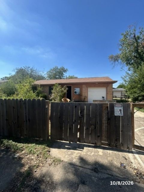 8827 Rustown Drive, Dallas