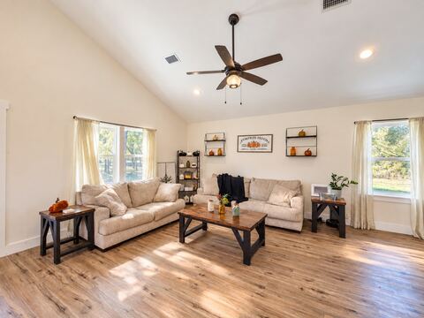 137 Hcr 2131, Whitney, TX 76692 — photo 2