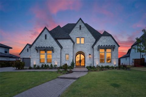 321 Pecan Trail, Plano