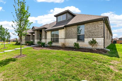 1513 PEGASUS Drive, Lancaster, TX 75134 — photo 2
