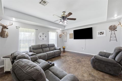 1727 LCR 124, Mount Calm, TX 76673 — photo 2
