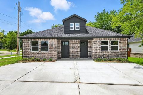 3206 Sayle Street 101 & 102, Greenville