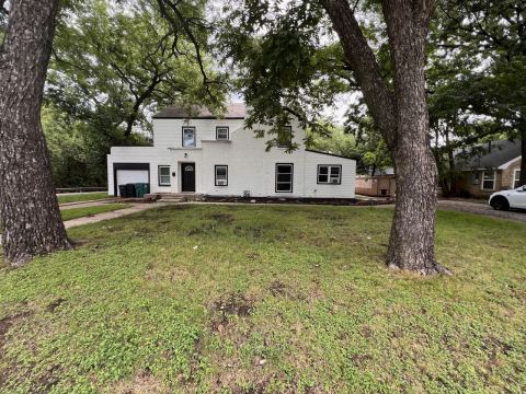 622 N Austin Street, Denton