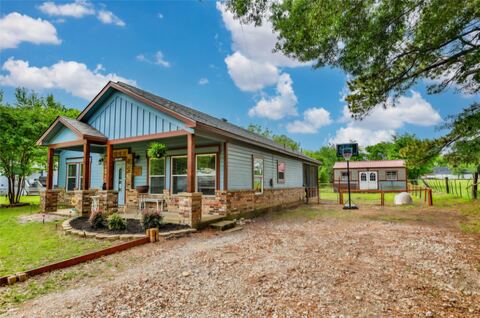 406 W Elm Street, Collinsville, TX 76233 — photo 2