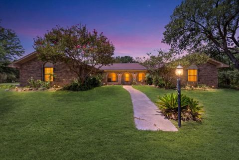 2534 S Robinson Drive, Robinson, TX 76706 — photo 2