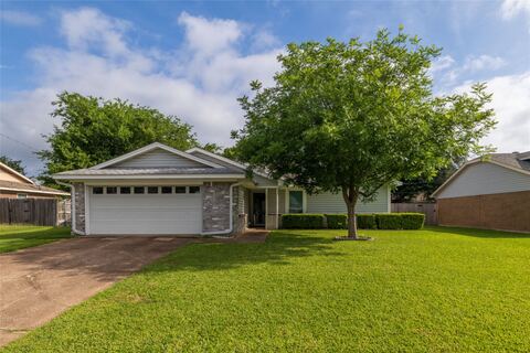 1309 Mercedes Street, Benbrook, TX 76126 — photo 3