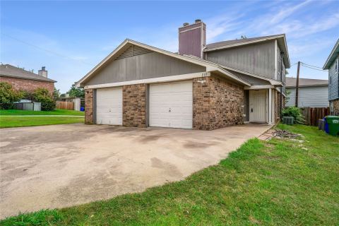 203 S Las Vegas Trail, White Settlement