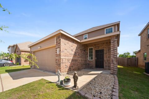 3606 Kings Drive, Ennis, TX 75119 — photo 2