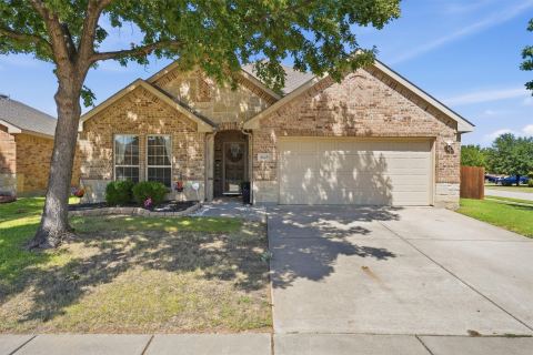 8649 Running River Lane, Fort Worth