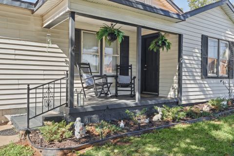 1712 Old Bunger Road, Graham