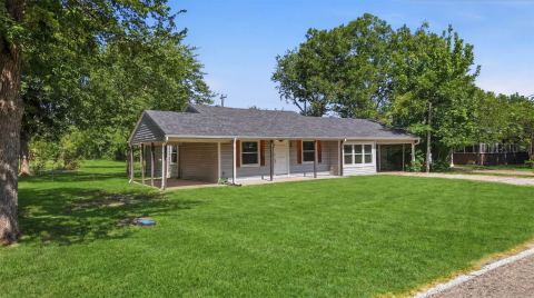 337 N 1st Street, Point, TX 75472 — photo 2
