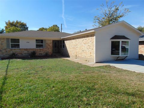 1741 Oak Hill Circle, Dallas