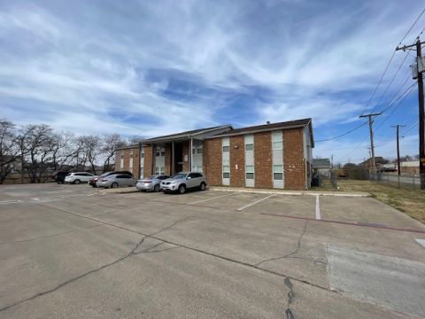 327 SE 3rd Street 202, Grand Prairie