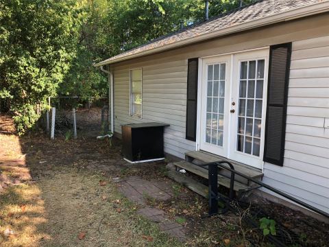 404 N Mill Street, Bowie, TX 76230 — photo 3