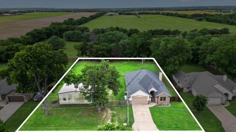 1004 E Main Street, Tioga, TX 76271 — photo 3
