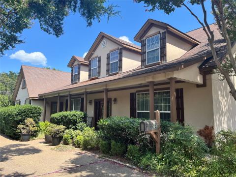 2720 Oates Drive