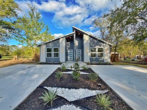 1802 Division Street B, Commerce, TX 75428 — photo 3