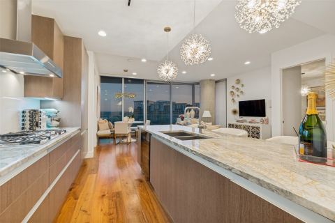 3130 N Harwood Street 702, Dallas