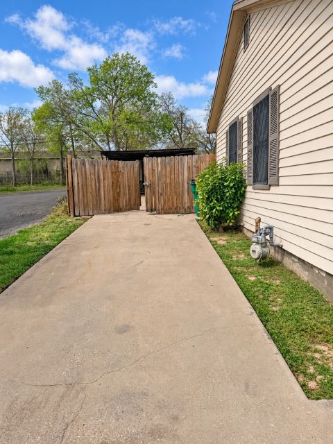 2725 San Benito Street, Sansom Park, TX 76114 — photo 2