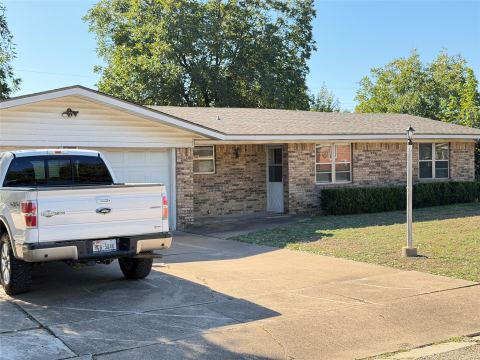 111 E Dawn Drive, Robinson, TX 76706 — photo 2