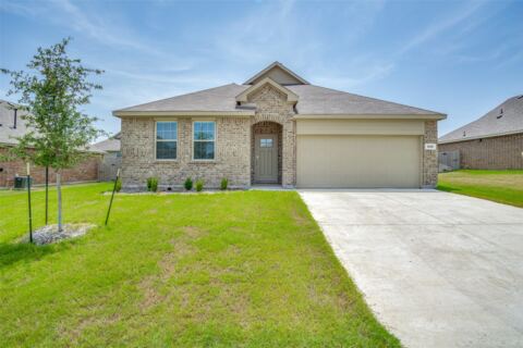 1228 Almond Road, Azle
