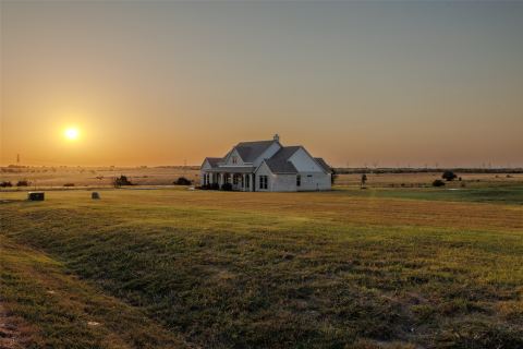 11032 Gregory Road, Sanger