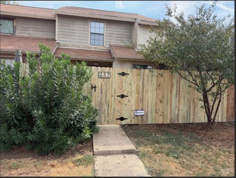 237 Shady Lane Drive, Fort Worth