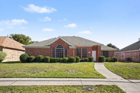 2604 Creek Crossing Road, Mesquite, TX 75181 — photo 2