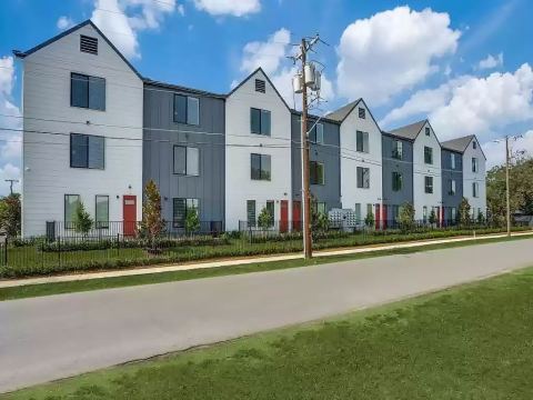 3275 Dallas Street 204, Dallas