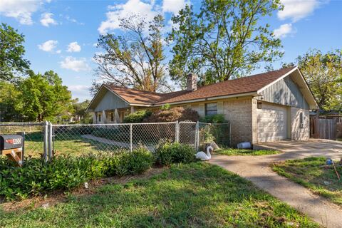 400 S 8th Avenue, Teague, TX 75860 — photo 2