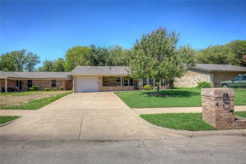417 Linda Street, Keller