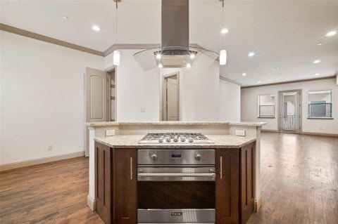 3142 Ross Avenue 3, Dallas