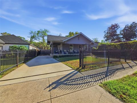 1328 Elmwood Avenue, Fort Worth, TX 76104 — photo 3