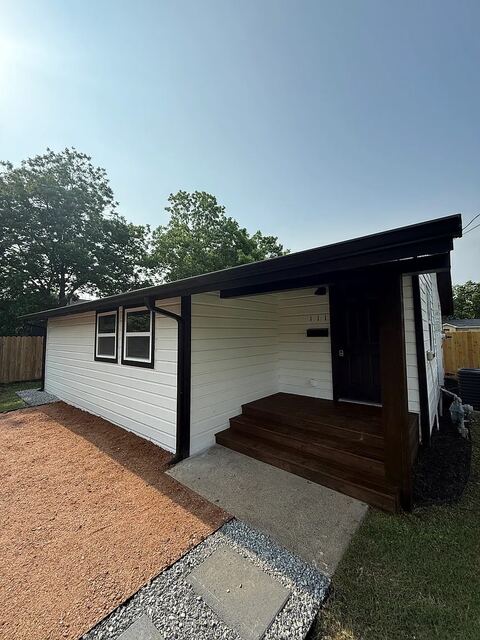 111 E San Antonio Avenue, Cooper, TX 75432 — photo 2