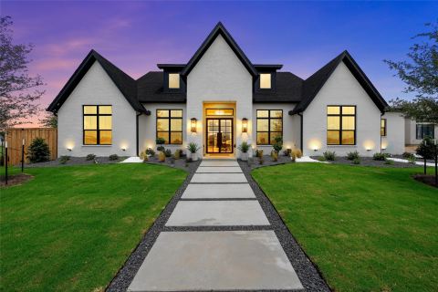 36 Pinehurst Drive, Woodway