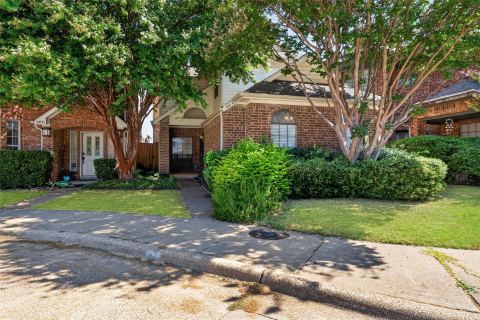 6015 Homestead Court, Dallas