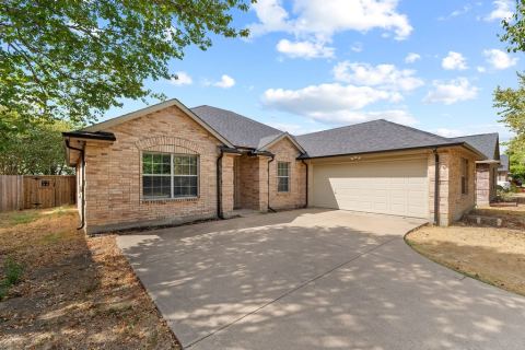 115 Autumn Trail, Red Oak