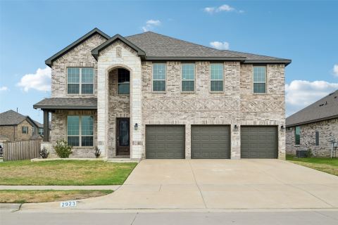 2923 Grand Lookout Lane, Arlington