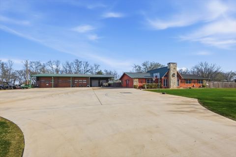 5355 Hoehn Road, Sanger, TX 76266 — photo 2