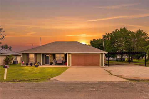 703 S College Street, Celeste, TX 75423 — photo 2