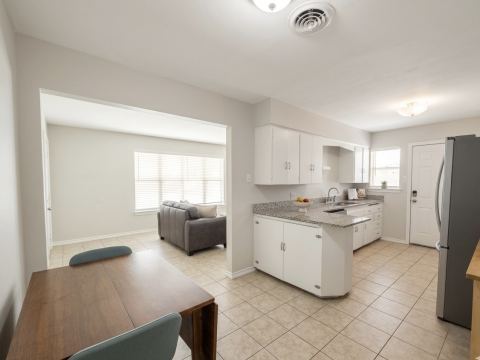 2732 W Jefferson Boulevard, Dallas