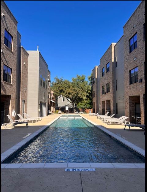 2430 S 2nd Street, Waco