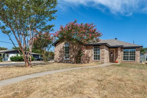 1838 San Antonio Street, Grand Prairie