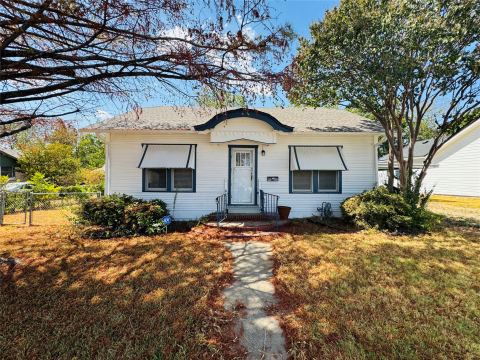311 Gibson Street, Mesquite